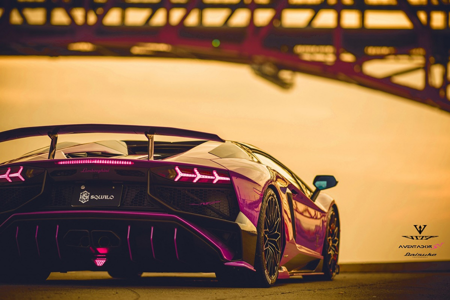 SQALO_AVENTADOR-SV